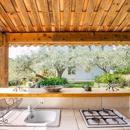 6 Pers. Arboree, Piscine Et Climatisation Villa Nîmes