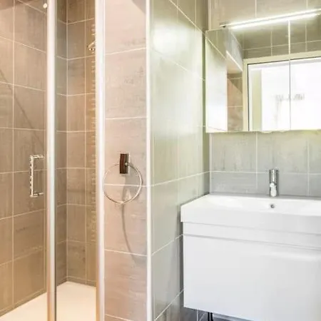 6 Pers. Arboree, Piscine Et Climatisation Villa